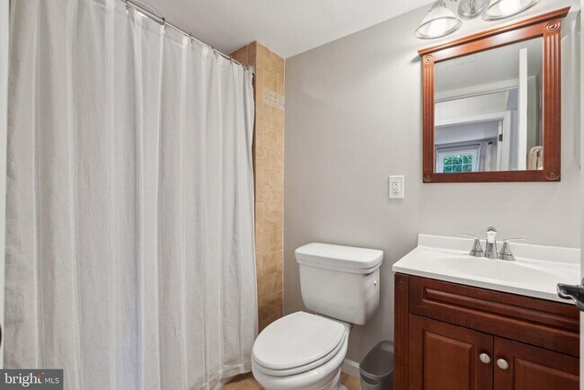 Building Photo - 10901 Spurlock Ct