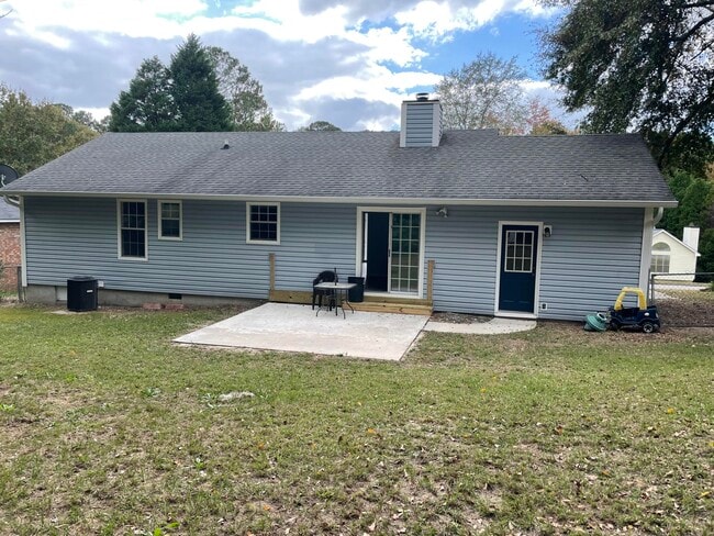 Building Photo - 438 Greenwich Dr