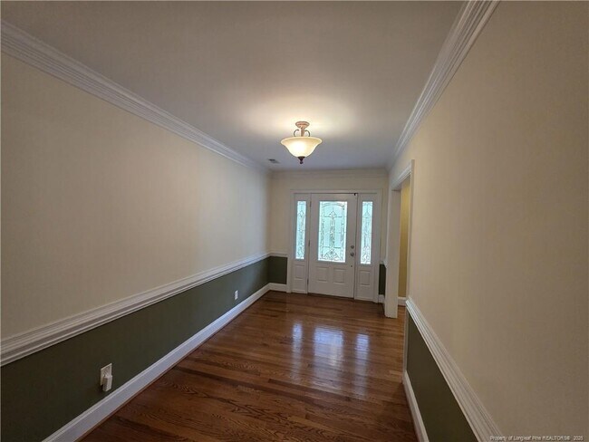 Building Photo - 342 Devane St