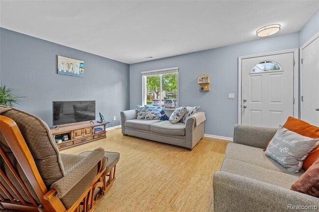 Building Photo - 1570 Streamwood Ct