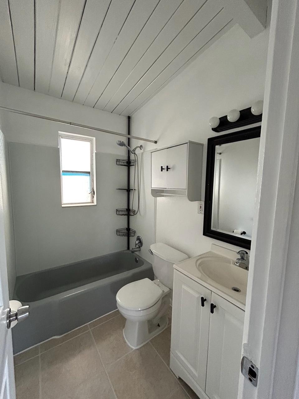 Bathroom - 304 South Rd