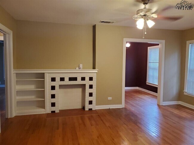 Building Photo - 1807 Dayton Ave