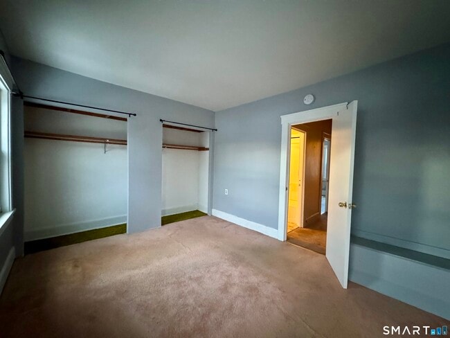 Building Photo - 45 Ives St