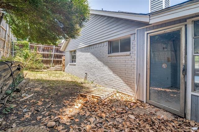 Building Photo - 5529 Village Green Dr