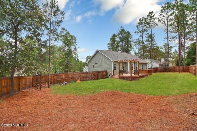 Building Photo - 2 Sawmill Ct