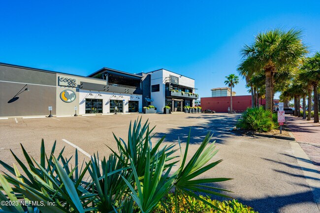 Building Photo - 597 Sturdivant Ave