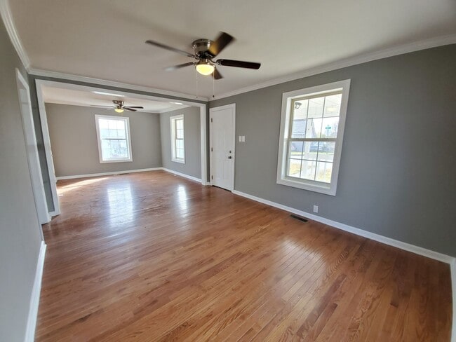 Building Photo - Great house for rent in Columbia!
