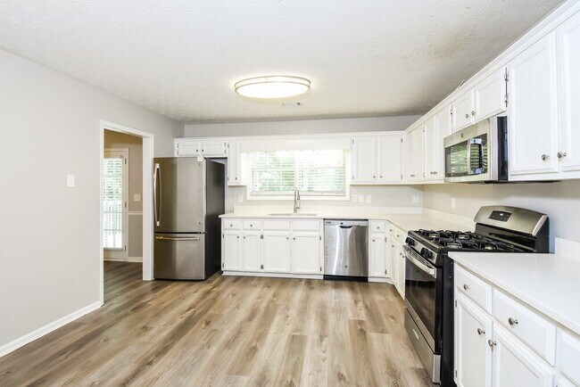 Building Photo - 680 Josh Ln