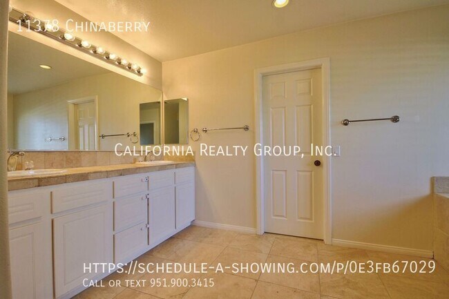 Building Photo - 11378 Chinaberry-