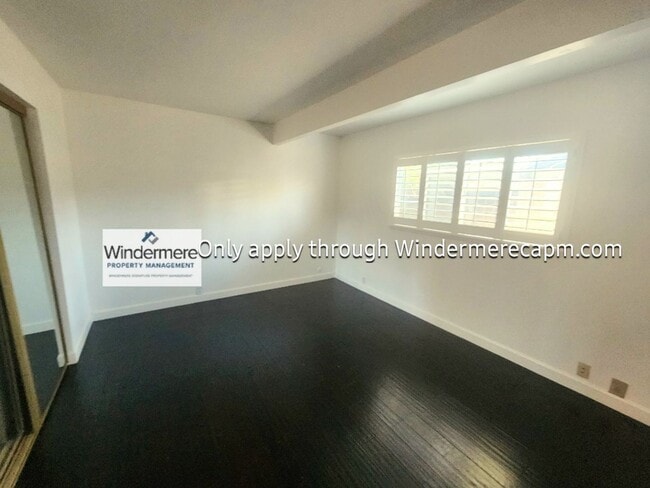 Building Photo - Halfplex Gem at River College Square- Available Now!