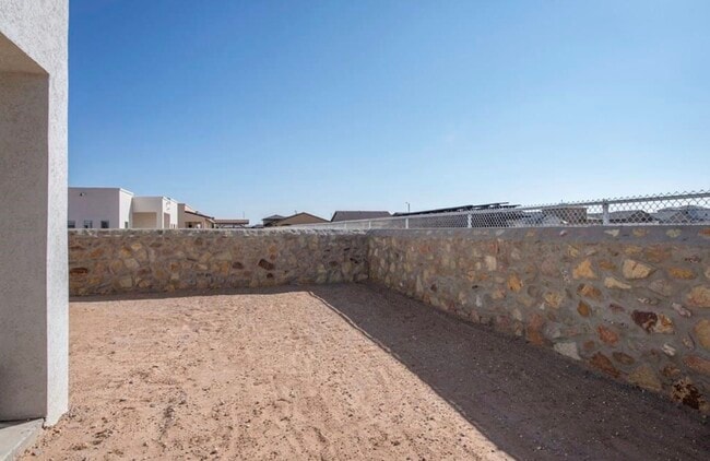 Building Photo - 14832 Boer Trail