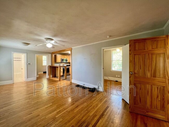 Building Photo - 5 Shady Cv Ln