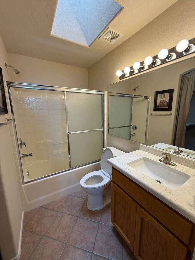 Building Photo - Yuma Meadows Townhouse - Furnished or Unfurnished