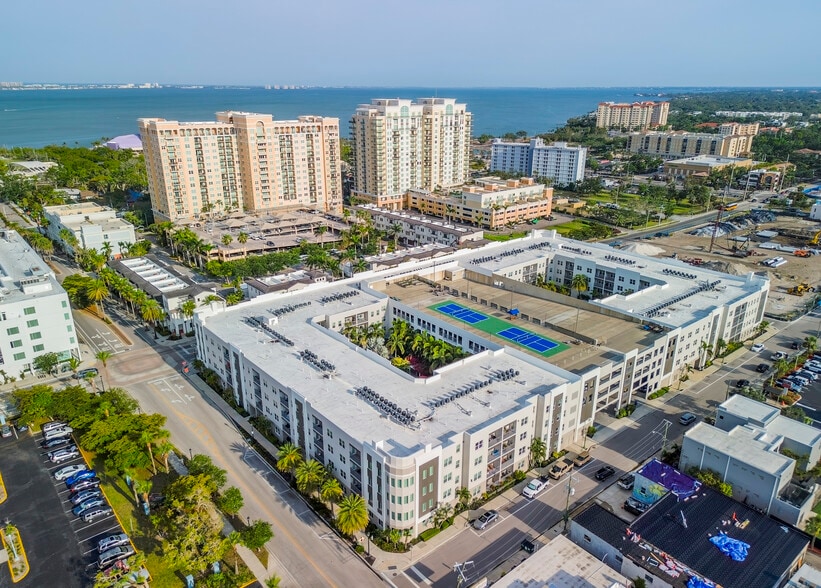 Building Photo - CitySide