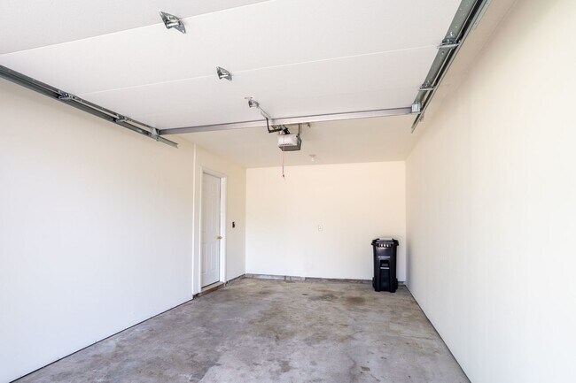Building Photo - 3504-3506 Delmar Ct.