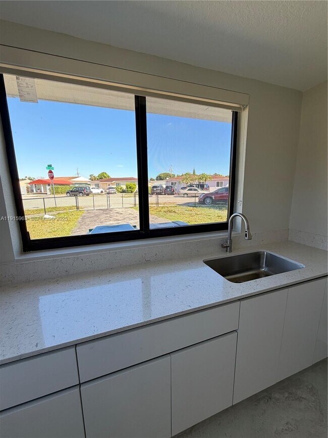 Building Photo - 7330 SW 11th St