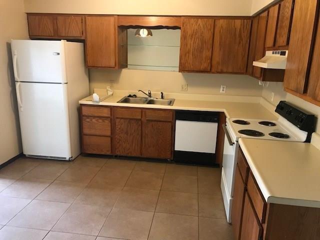 Building Photo - 925 Turtle Creek Dr