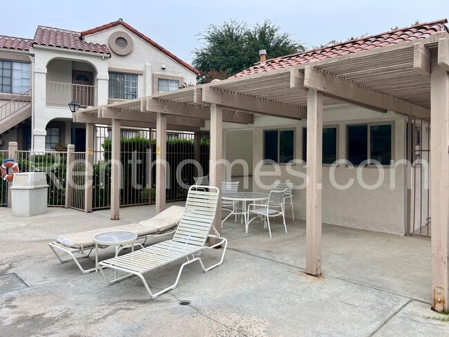 Building Photo - 13272 Wimberly Square