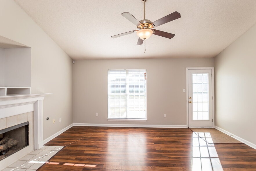 Building Photo - 7896 Nature Walk Dr