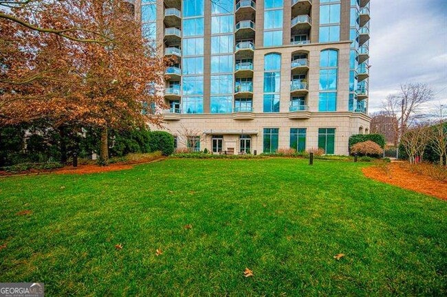 Building Photo - 2795 Peachtree Rd