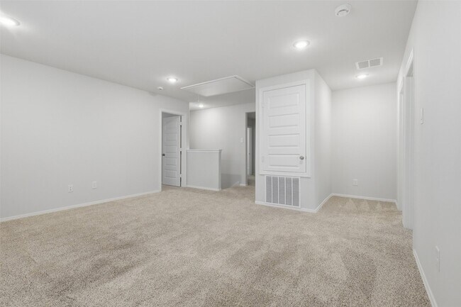Building Photo - 26123 Emory Holw Dr