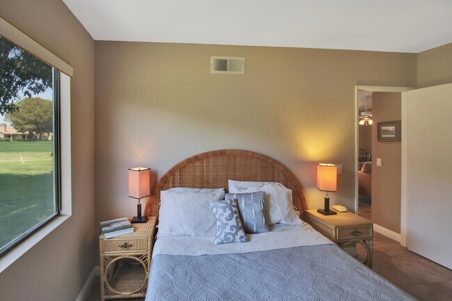 Building Photo - 77062 Pauma Valley Way