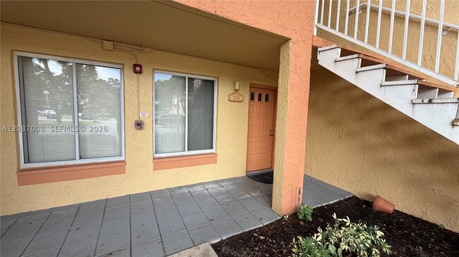 Building Photo - 1174 Coral Club Dr