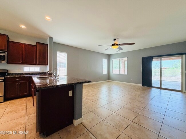 Building Photo - 9859 N Crook Ln