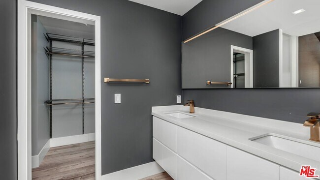 Building Photo - 1505 Purdue Ave