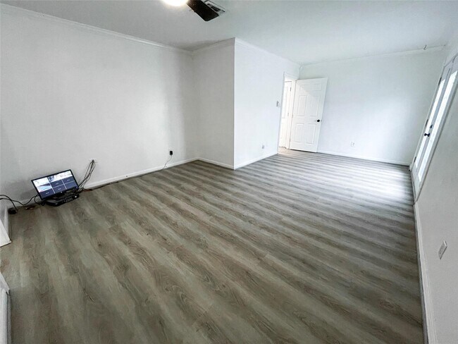Building Photo - 21603 Park Wind Ct