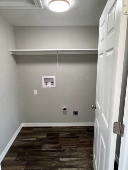 Building Photo - 105122 S 4736 Rd