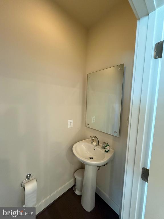 Building Photo - 6611 Eames Wy