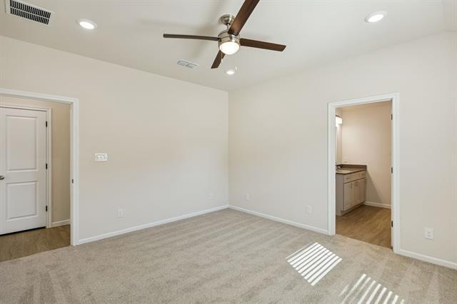 Building Photo - 1803 Boxwood Dr