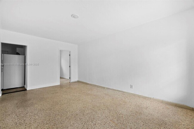 Building Photo - 800 83rd St