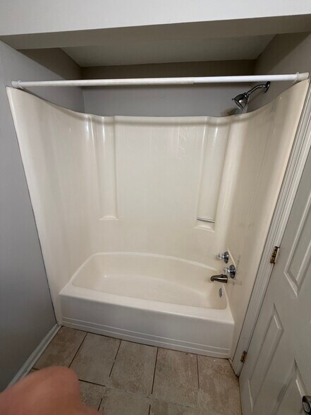 Continued - 618 Maplewood Ave