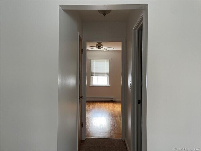 Building Photo - 35 Woodway Rd