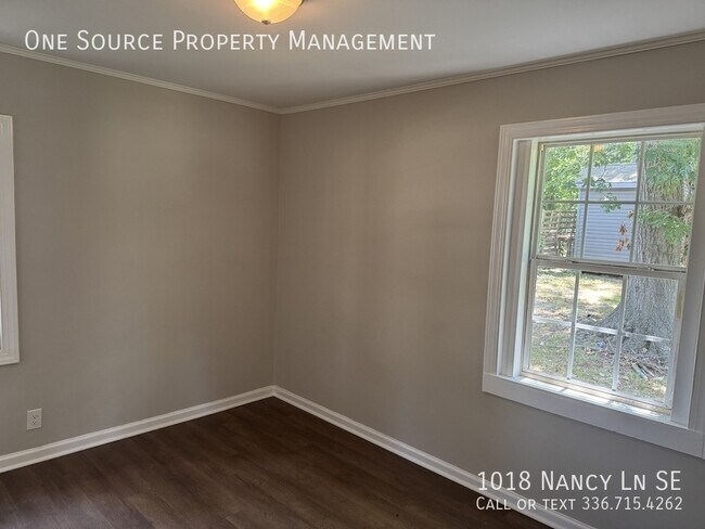 Building Photo - 1018 Nancy Ln SE
