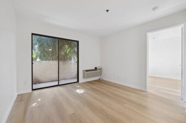 Building Photo - 1850 Williams St