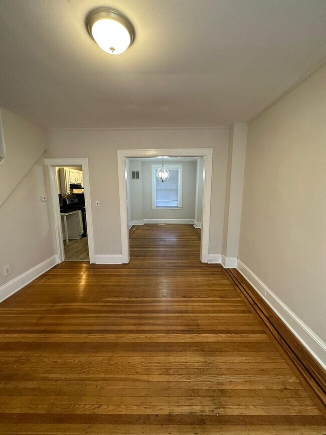 Building Photo - 4801 Cordelia Ave