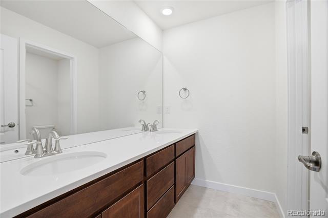 Building Photo - 901 Sandstone Cir