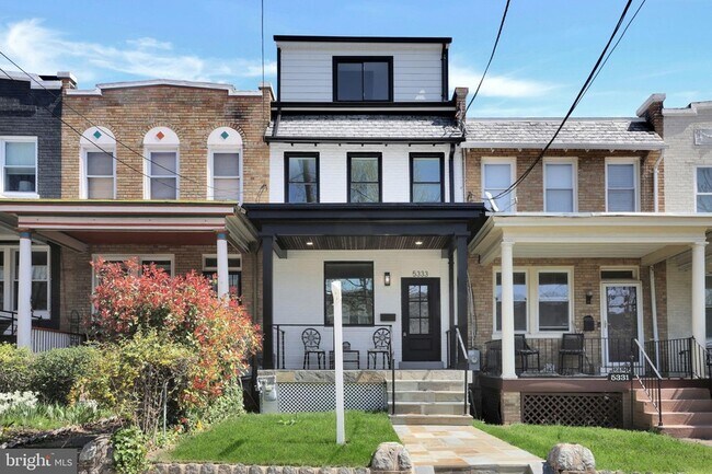 Building Photo - 5333 5th St NW