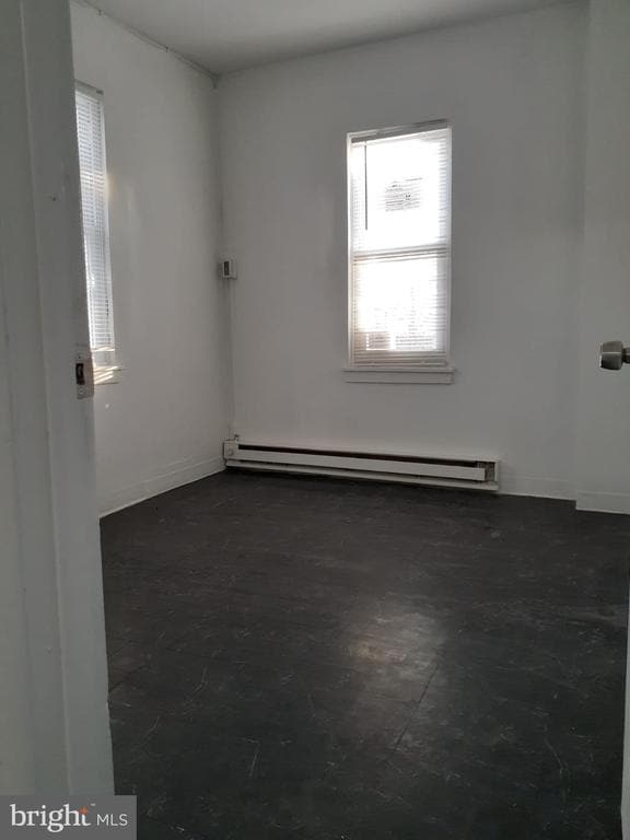 Building Photo - 248 E Cambria St