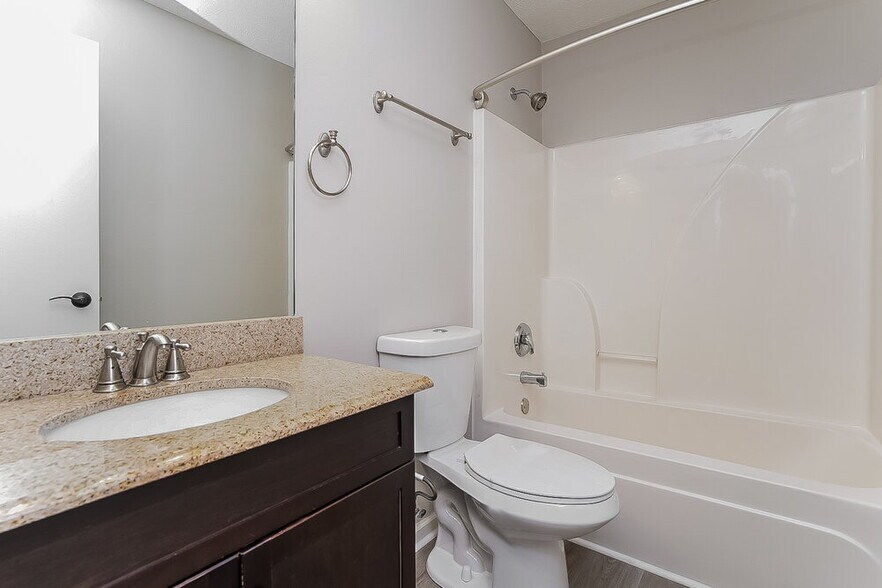 Building Photo - 1225 Akins Ridge Dr