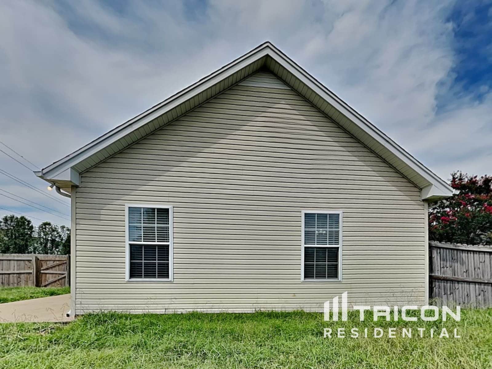 Building Photo - 474 Albion Way