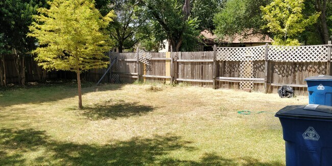 Building Photo - 11706 Rotherham Dr