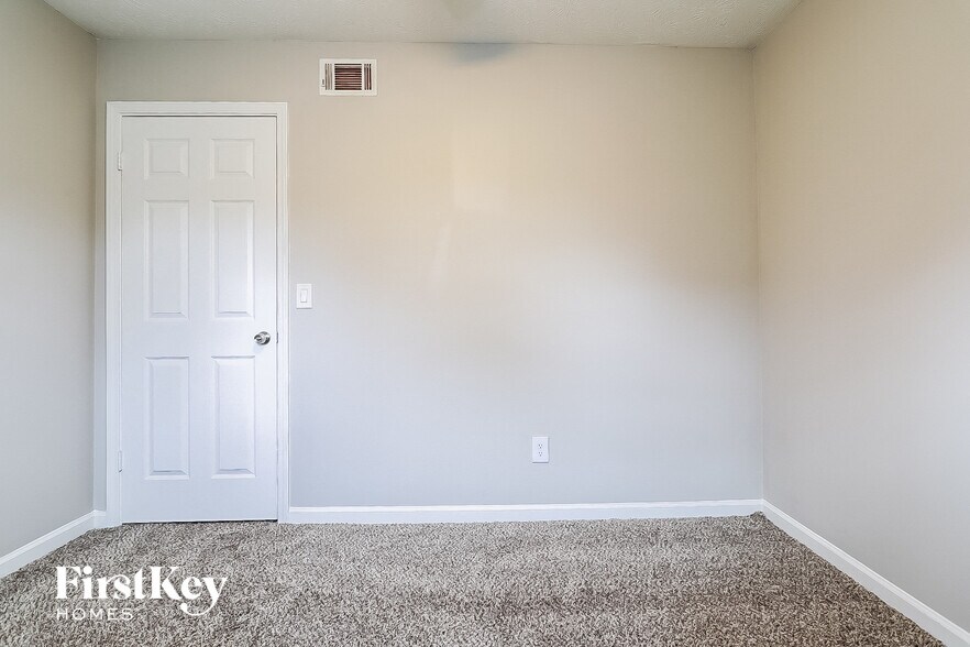 Building Photo - 2592 Chippewa Ct NW