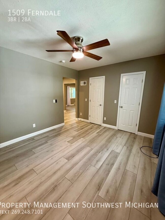 Building Photo - 1509 Ferndale-