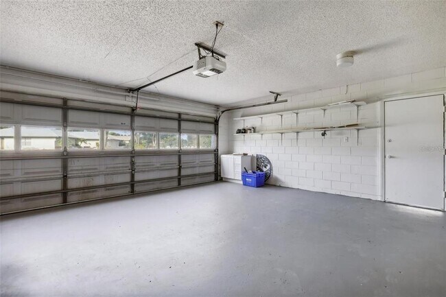 Building Photo - 1052 Manchester Cir