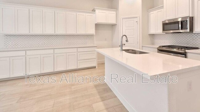 Building Photo - 2214 Rothbury Dr