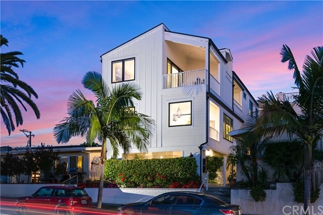 Building Photo - 302 Marguerite Ave